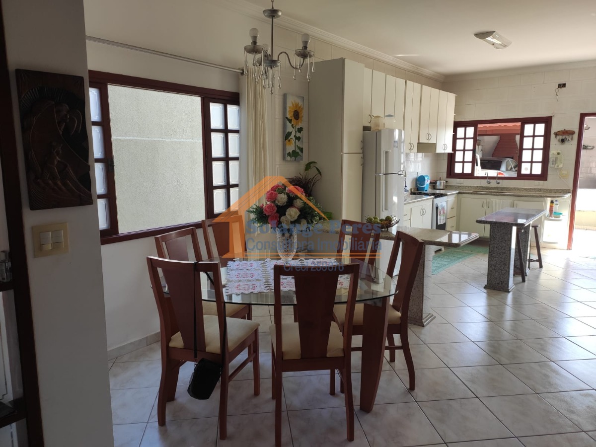 Casa, 3 quartos, 250 m² - Foto 14