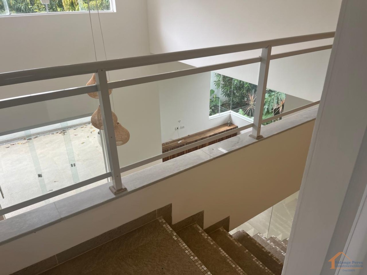 Casa, 5 quartos, 240 m² - Foto 2